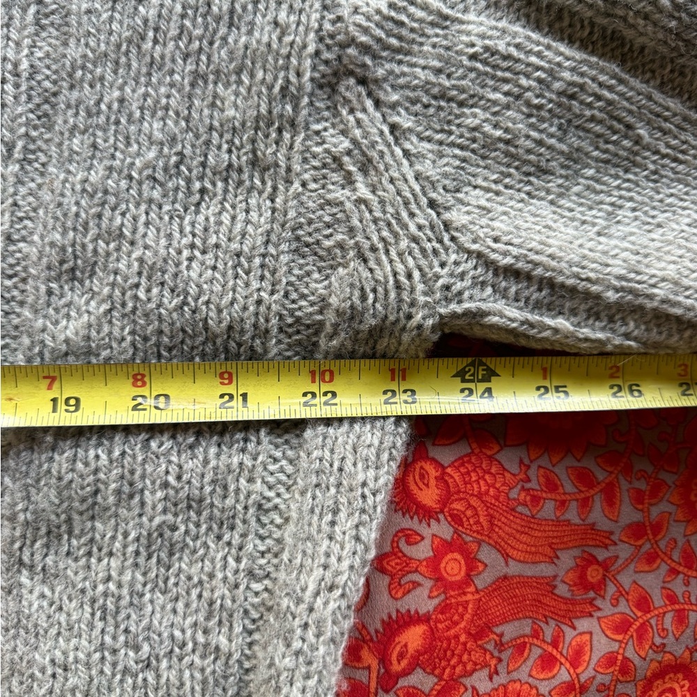 Nygårdsanna (100% undyed British Wool) Cable Knit Cardigan Sweater - Picture 5 of 6